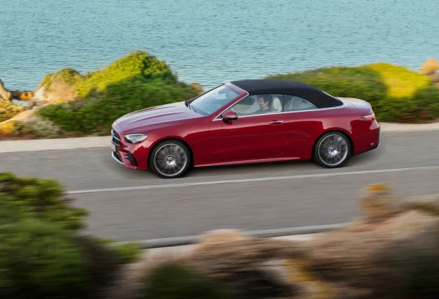 Mercedes-Benz E-Class Cabrio 220d 2.0D AT 4MATIC — 8