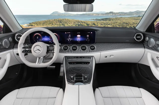 Mercedes-Benz E-Class Cabrio 220d 2.0D AT 4MATIC — 10