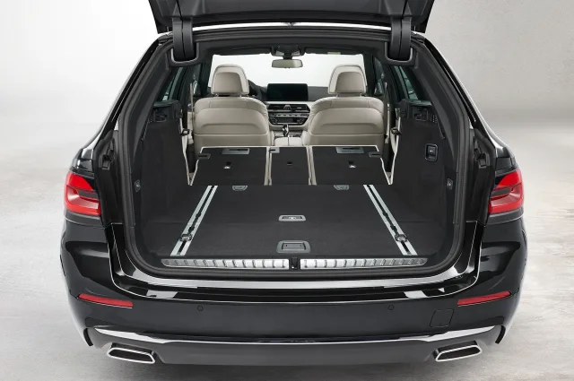 BMW 5 Series Touring універсал — 18