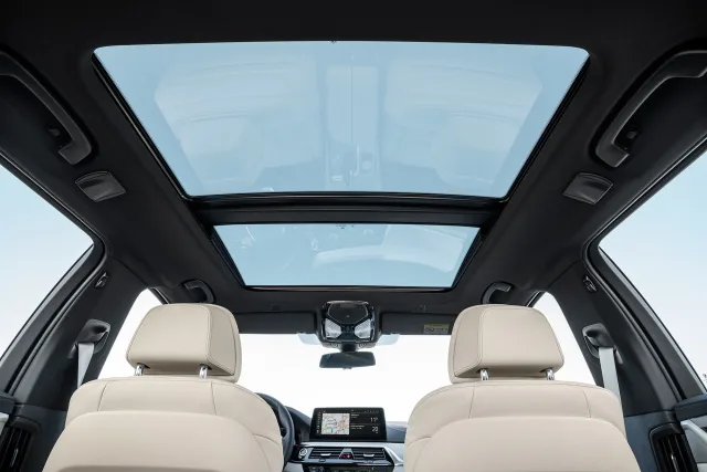 BMW 5 Series Touring універсал — 22