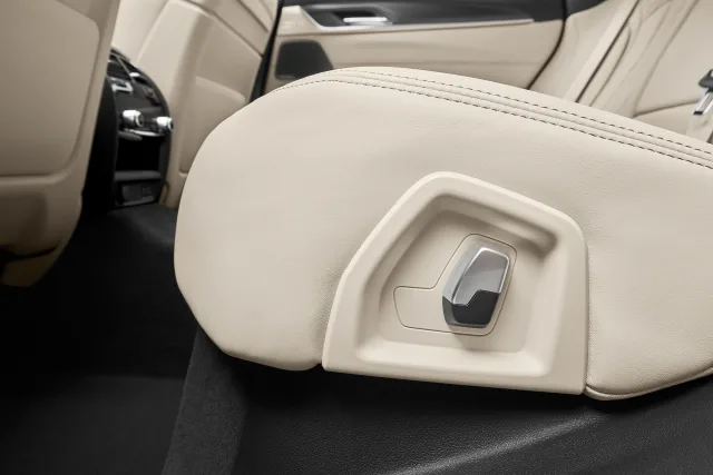BMW 6 Series Gran Turismo хетчбек — 16