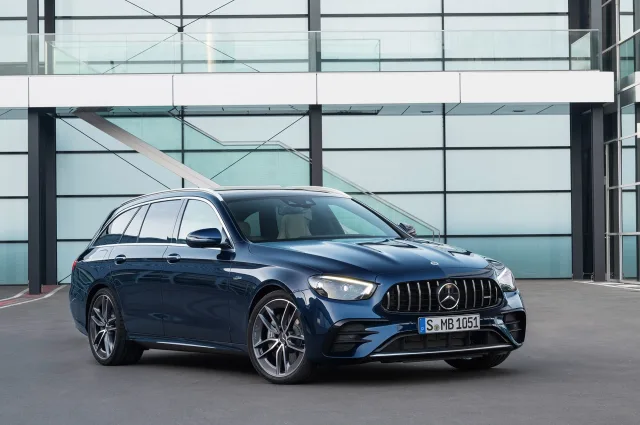 Mercedes-Benz E-Class Estate station wagon — 5