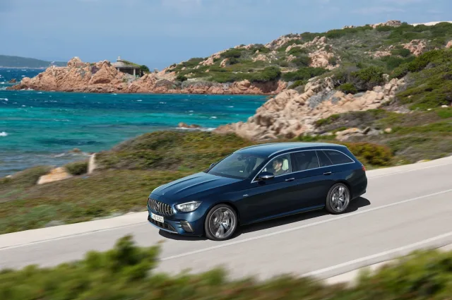 Mercedes-Benz E-Class Estate station wagon — 8