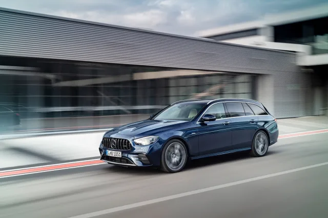 Mercedes-Benz E-Class Estate station wagon — 10