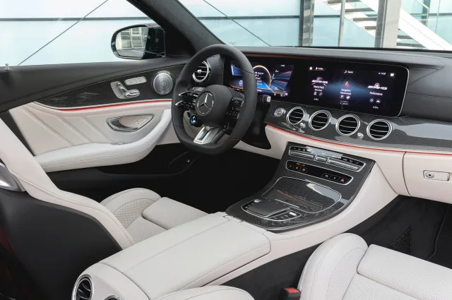 Mercedes-Benz E-Class Estate station wagon — 13