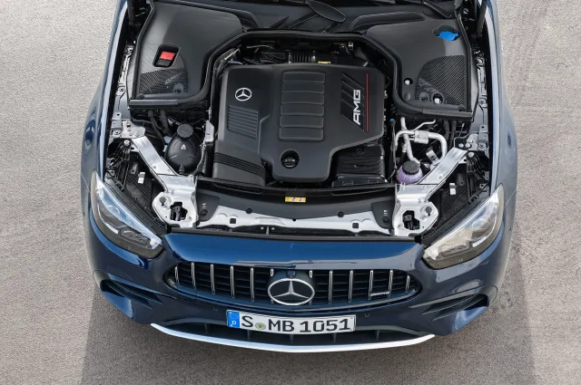 Mercedes-Benz E-Class Estate station wagon — 14