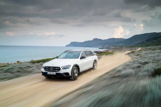 Mercedes-Benz E-Class All-Terrain універсал — 4