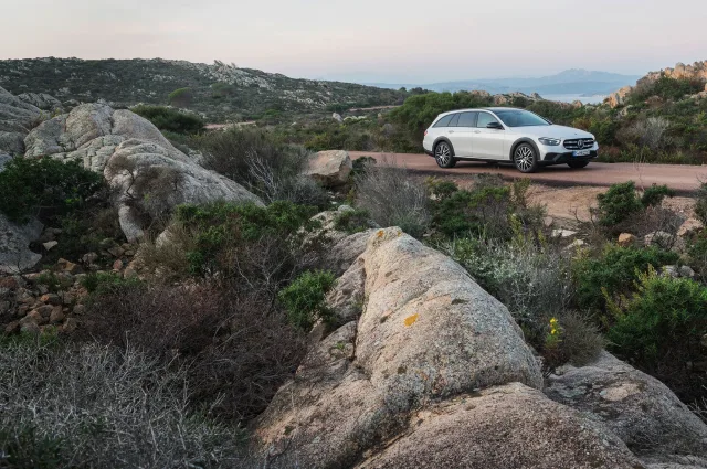 Mercedes-Benz E-Class All-Terrain універсал — 11
