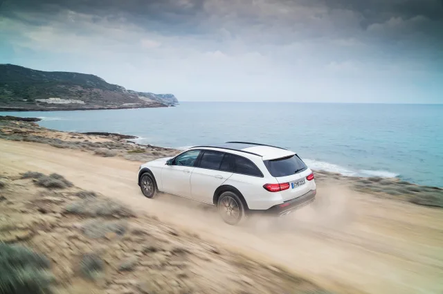 Mercedes-Benz E-Class All-Terrain універсал — 13