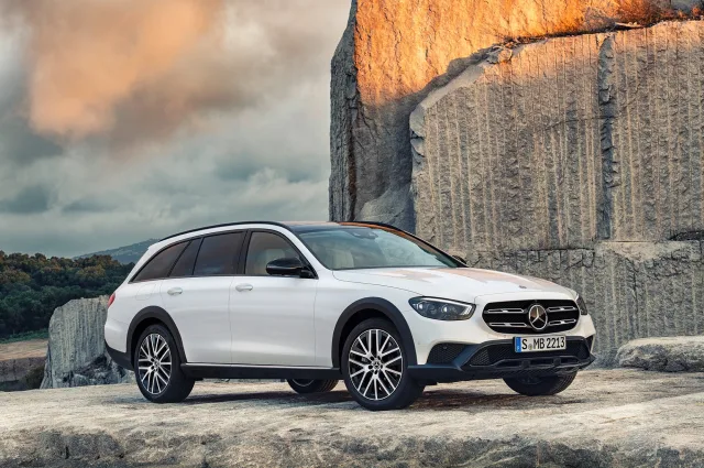 Mercedes-Benz E-Class All-Terrain універсал — 19