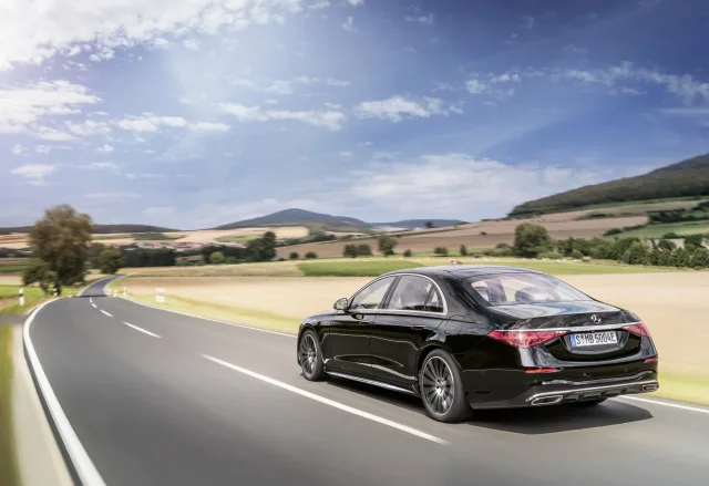 Mercedes-Benz S-Class W223 sedan — 3