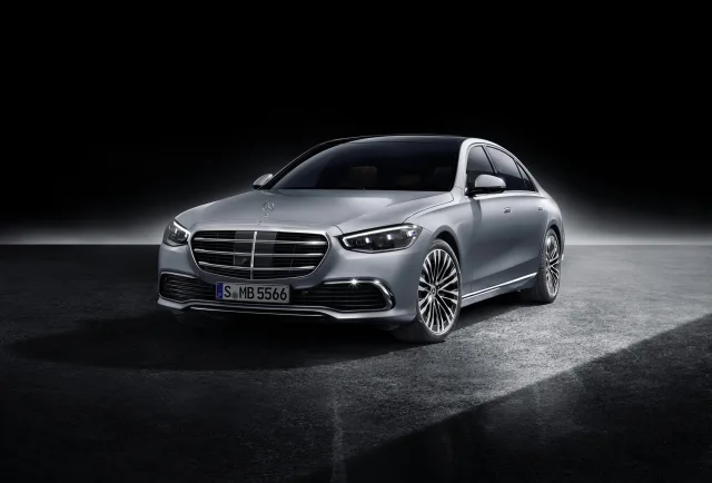 Mercedes-Benz S-Class W223 sedan — 8