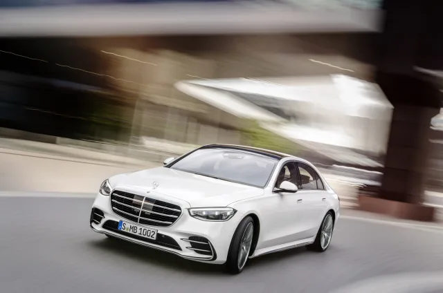 Mercedes-Benz S-Class W223 sedan — 14