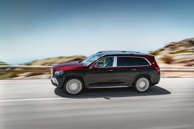 Mercedes-Benz GLS Maybach (Мерседес Бенц ГЛС Майбах) кроссовер — 7