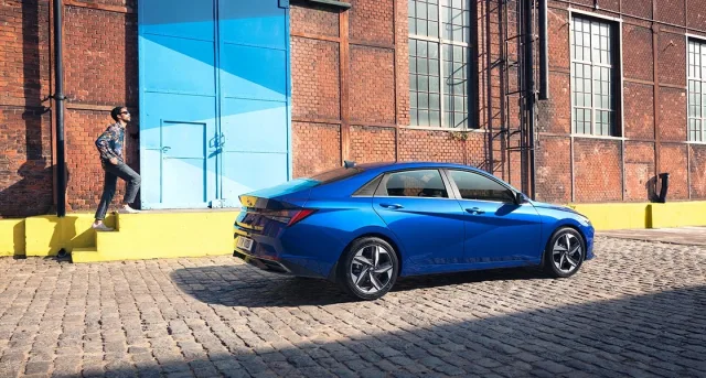 Hyundai Elantra 1.6 AT Active — 5
