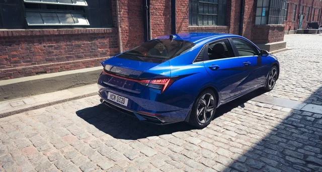 Hyundai Elantra 1.6 AT Active — 8