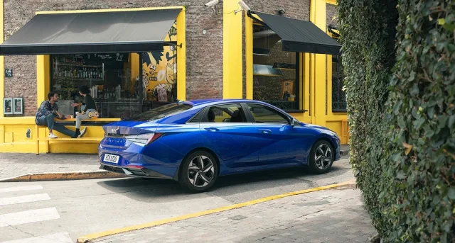 Hyundai Elantra 1.6 AT Active — 12