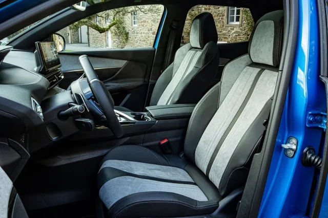 Peugeot 3008 1.5D AT Active Pack — 9