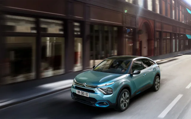 Citroen C4 hatchback — 6