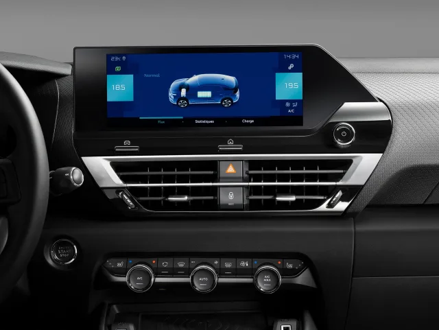Citroen C4 hatchback — 17