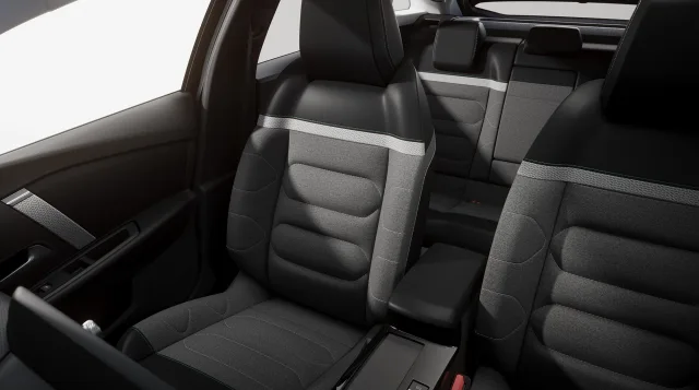 Citroen C4 hatchback — 22
