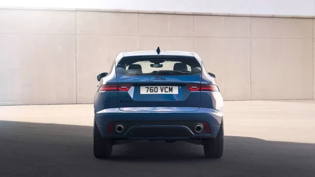 Jaguar E-Pace кросовер — 4