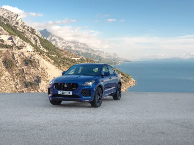 Jaguar E-Pace кросовер — 6