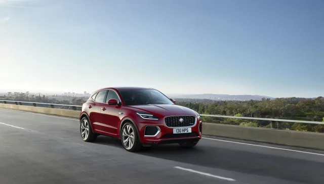 Jaguar E-Pace кросовер — 16