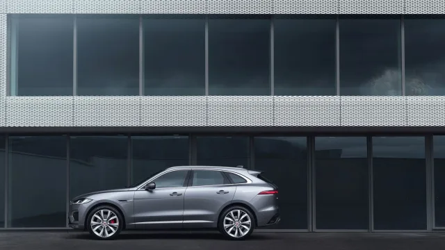 Jaguar F-Pace кросовер — 4