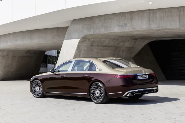 Mercedes-Benz S-Class Maybach седан — 7