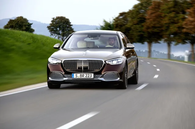 Mercedes-Benz S-Class Maybach седан — 9