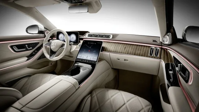 Mercedes-Benz S-Class Maybach седан — 24