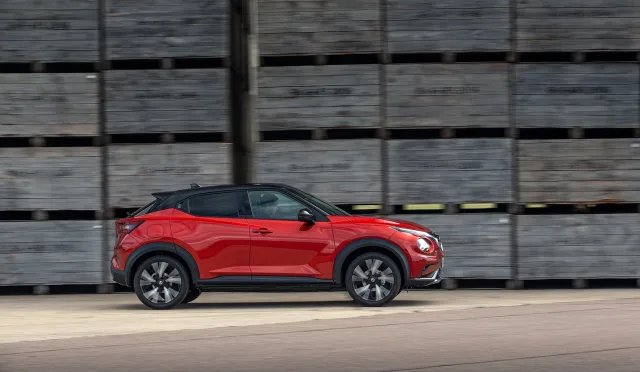 Nissan Juke кросовер — 17
