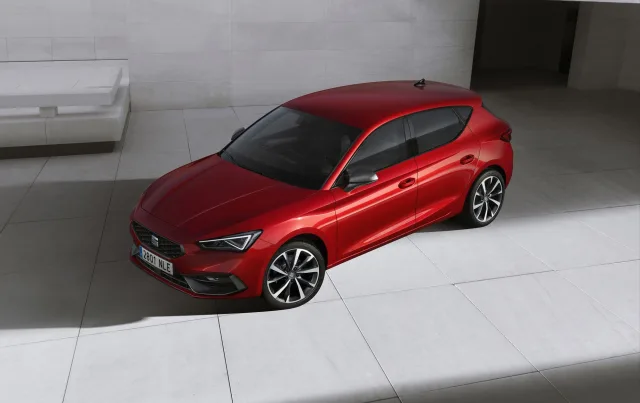 SEAT Leon хетчбек — 4