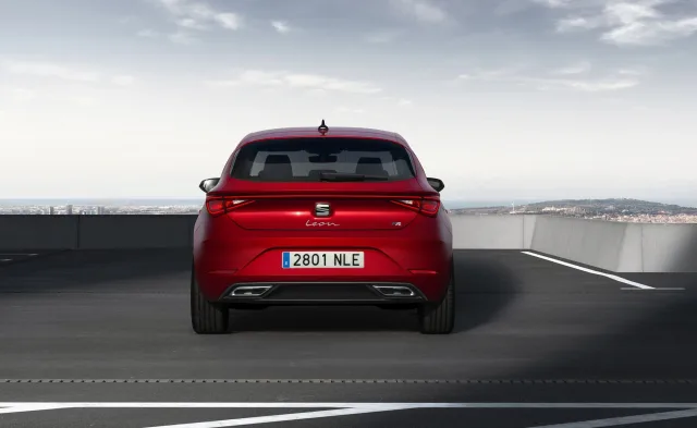 SEAT Leon хетчбек — 6