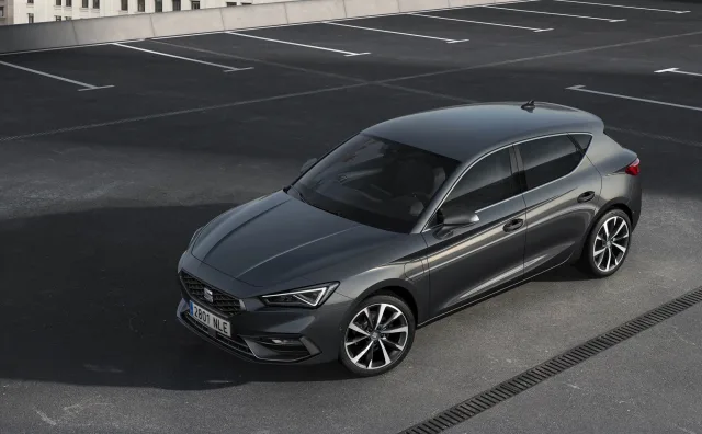 SEAT Leon хетчбек — 15