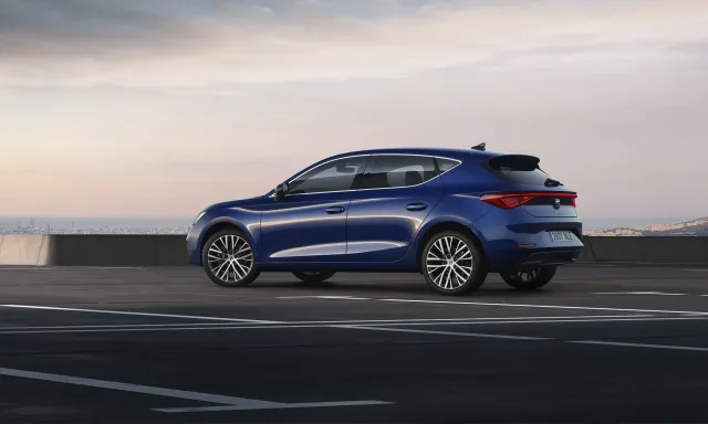 SEAT Leon хетчбек — 17