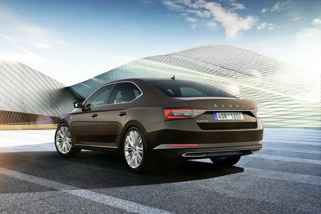 Skoda Superb (Шкода Суперб) хэтчбек — 9