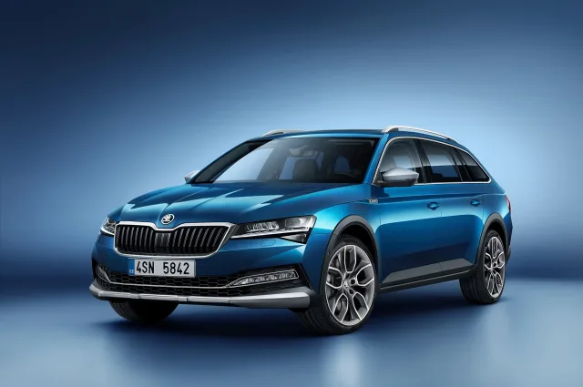 Skoda Superb Scout універсал — 3