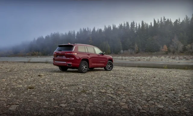 Jeep Grand Cherokee L кросовер — 8
