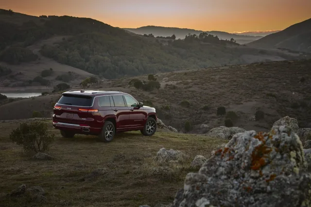 Jeep Grand Cherokee L кросовер — 11