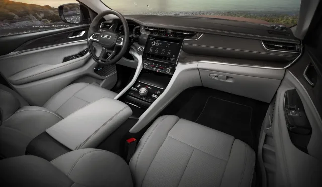 Jeep Grand Cherokee L кросовер — 23
