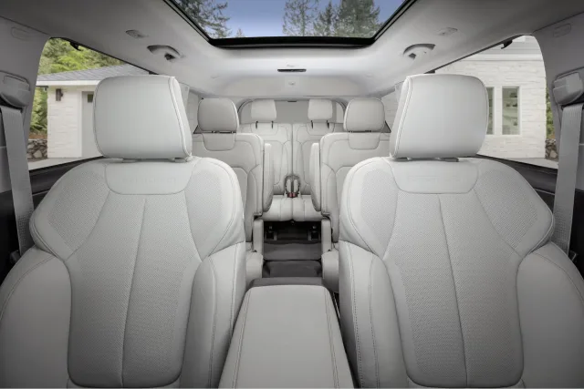 Jeep Grand Cherokee L кросовер — 24