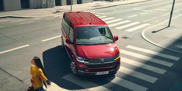 Volkswagen Multivan T6.1 мінівен — 5