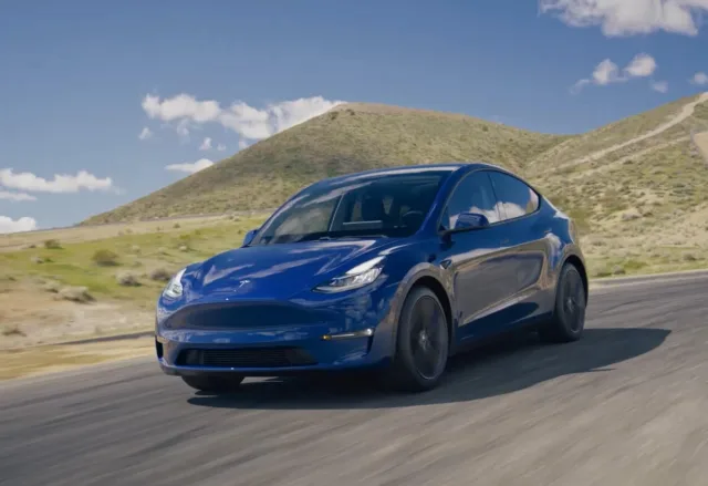 Tesla Model Y кросовер — 3