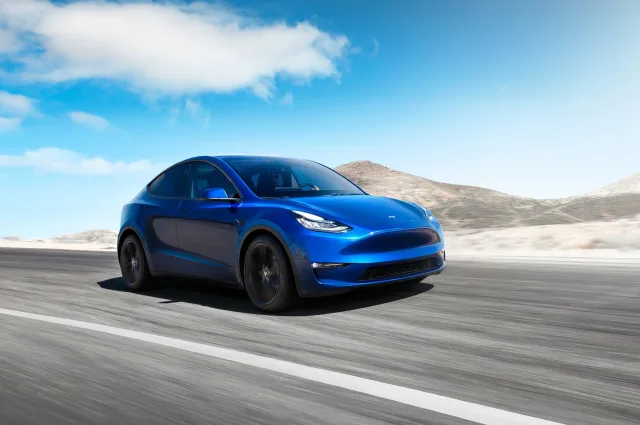 Tesla Model Y кросовер — 5