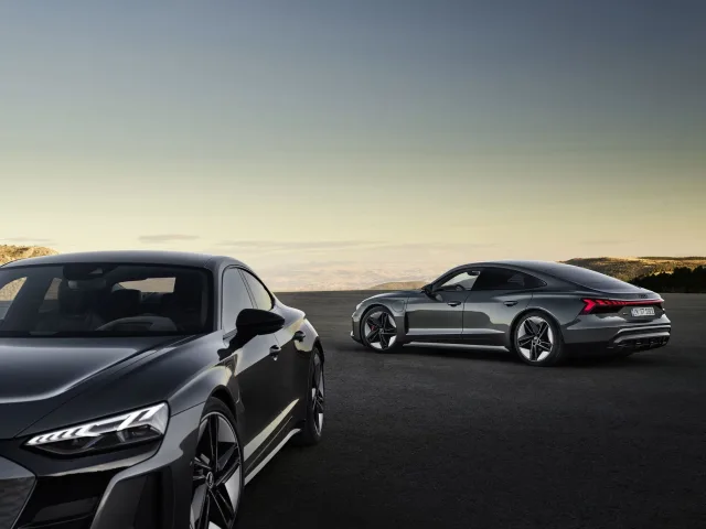 Audi e-tron GT седан — 25