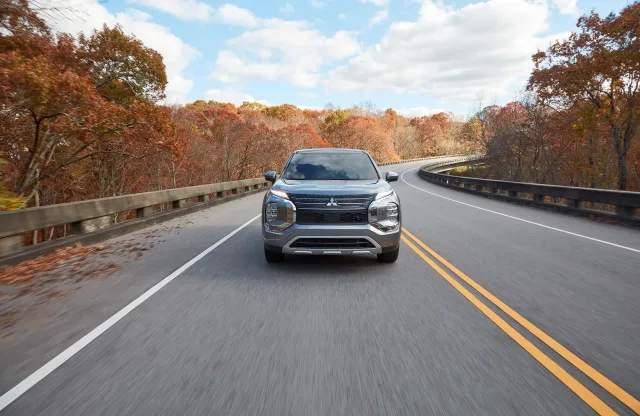 Mitsubishi Outlander 2021 crossover — 4