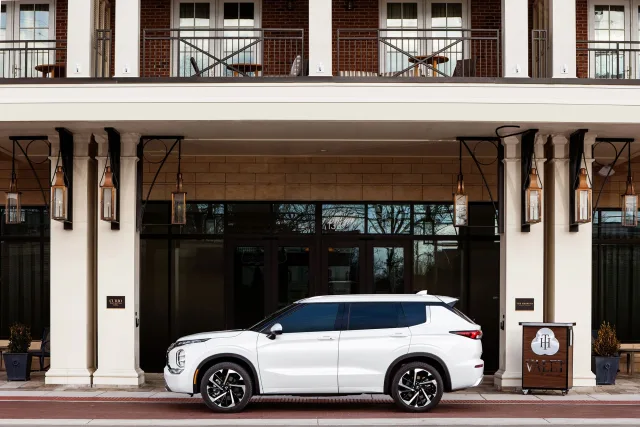 Mitsubishi Outlander 2021 crossover — 14