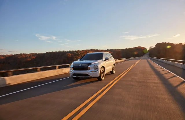 Mitsubishi Outlander 2021 crossover — 15